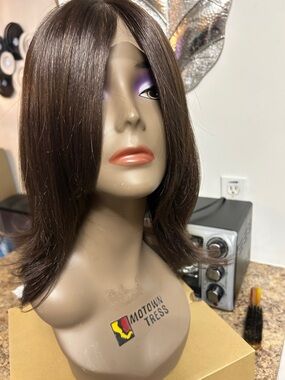 Brown Layered Synthetic Wig with Smooth Front Plucked Part